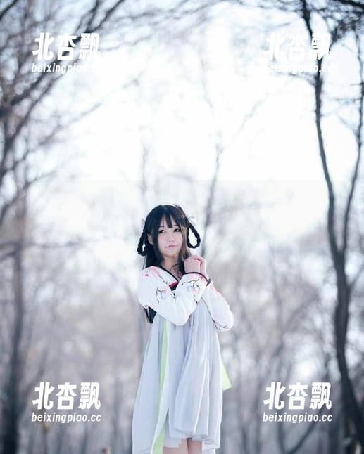 “魔物喵nigisa”带来的秘书美图合集，缤纷视觉享受让你欲罢不能的绝妙体验！.txt - 北杏飘