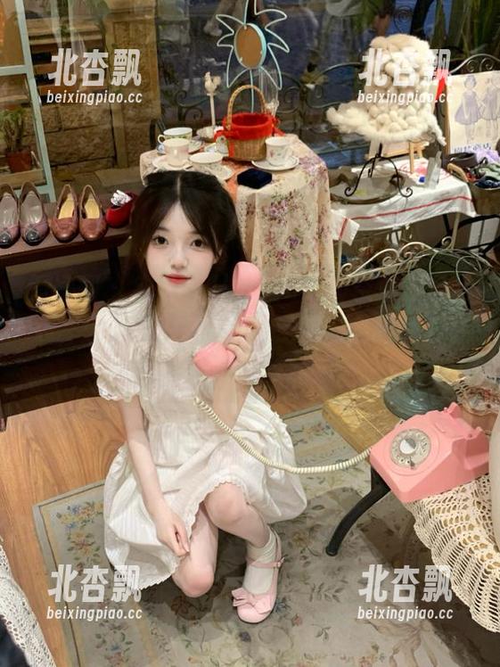 微密圈 - 全新Callmecandy空姐图包上线，让我们一起体验航空旅程中的梦幻时刻！.txt