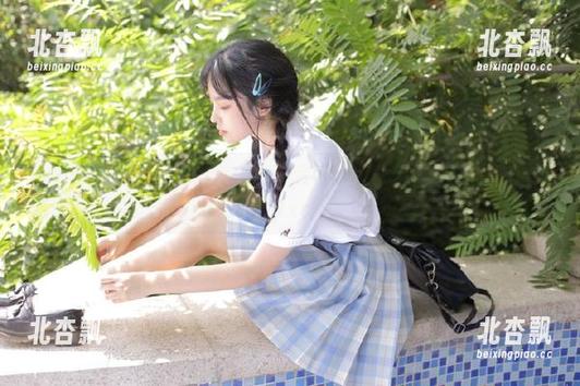 Feilin嗲囡囡 - 精选仓井优香泳装写真，感受她的迷人水上风情.txt