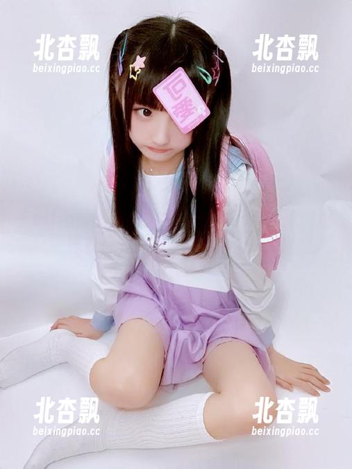 Feilin嗲囡囡 - 准备好迎接夏天！沐娜娜泳衣写真集分享焕新登场.txt