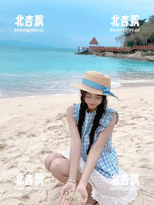 GIRLT果团网 - 龚玥菲倾心打造的美腿写真，定制专属你的艺术享受.txt