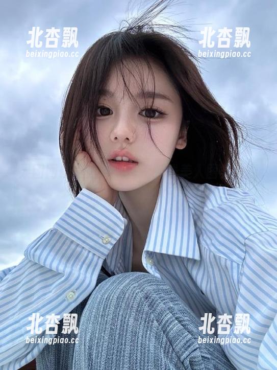 果团网最新力作：探索朦胧美人图集，撩动心弦的视觉体验.txt