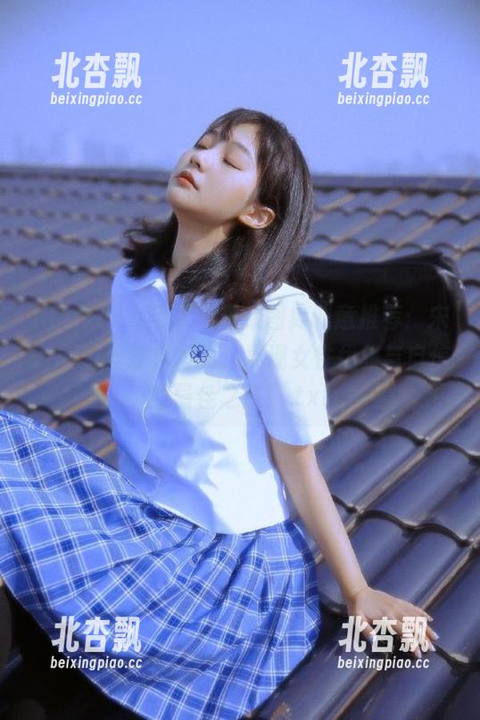 HuaYang花漾 - 最新图库诚意推荐：宋kiki蕾丝独特写真，展现女性优雅与自信的最佳之选！.txt