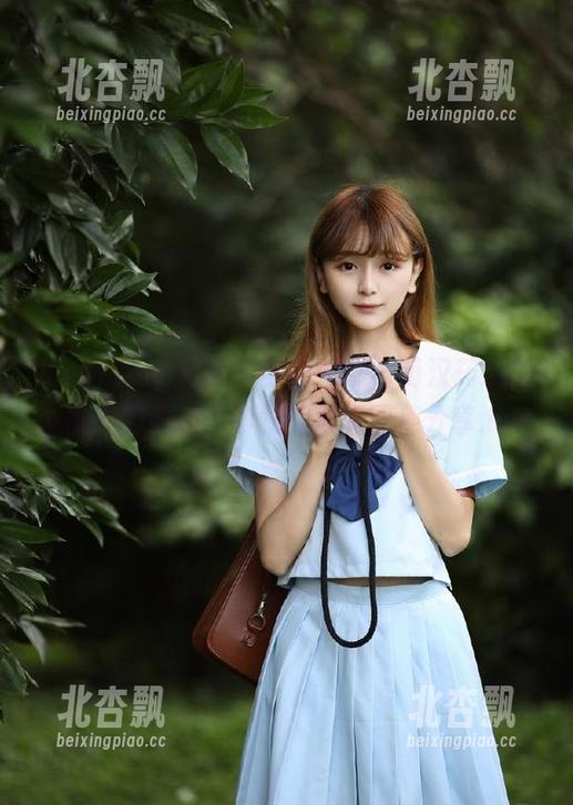 HuaYang花漾 - 梦幻婚纱与萌汉药baby很酷的邂逅：珍藏的写真图库分享.txt
