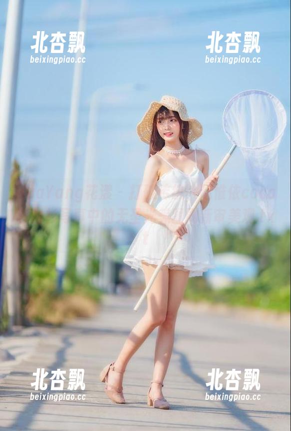 HuaYang花漾 - 打破传统，赵惟依coco白衬衫写真中的无圣光美图刷新审美观.txt