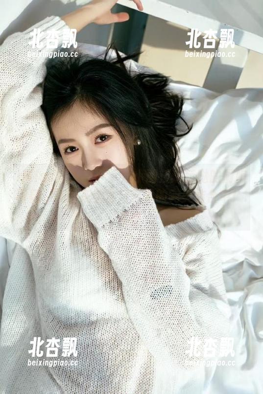 IMiss爱蜜社 - 下载小丽莎萌萌哒的厨娘写真，陶醉在美食与艺术的完美结合中！.txt