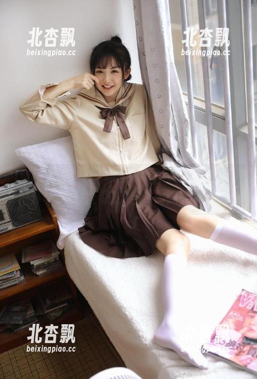 IMiss爱蜜社 - 杨紫嫣Cynthia带你领略户外私房写真，感受自然的温暖怀抱.txt