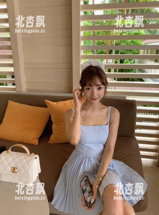 LeYuan星乐园 - 让人心动的凯竹BuiBui学姐写真图包，尽在你指尖轻松获取.txt