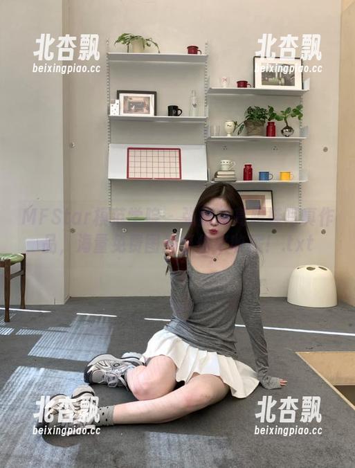 MFStar模范学院 - 张雨萌高跟鞋写真作品，海量免费图片等你来收藏！.txt