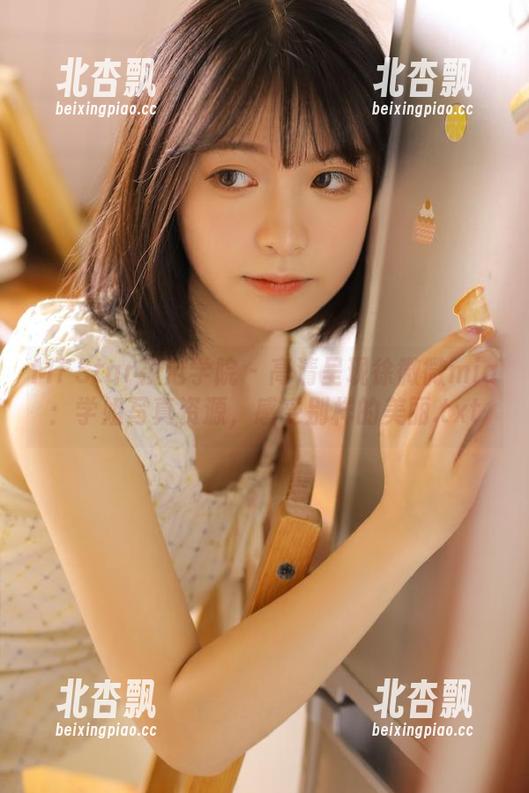 MFStar模范学院 - 高清呈现徐微微mia：学姐写真资源，感受别样的美丽.txt