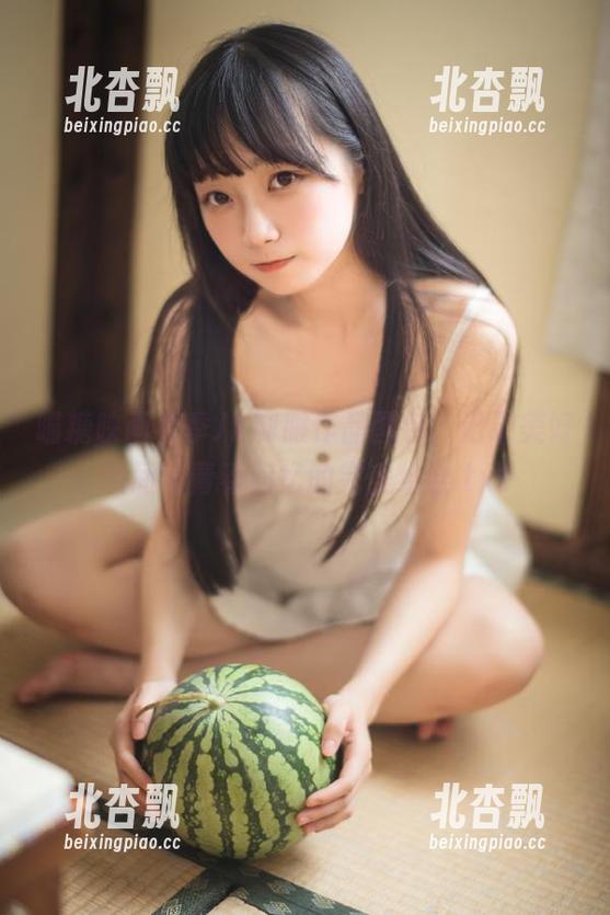 喵糖映画春季JK制服作品图包，记录美好瞬间与青春回忆的完美结合.txt