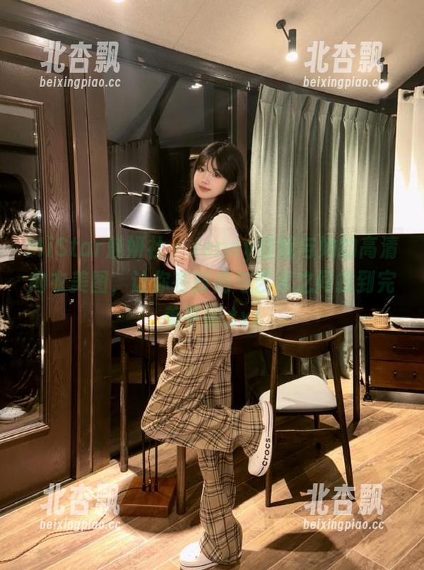 MiStar魅妍社 - Jenny佳妮与她的高清内衣美图，让你在时尚与艺术之间找到完美平衡.txt