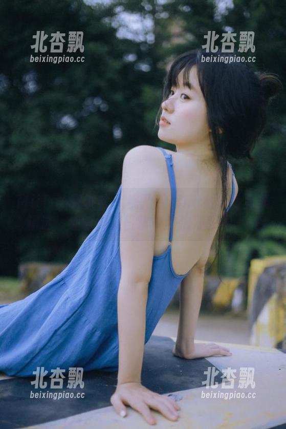 MiiTao蜜桃社-桃乃香Tina MiiTao蜜桃社 - 桃乃香Tina女仆写真集精选:细腻捕捉日常中的浪漫瞬间.txt