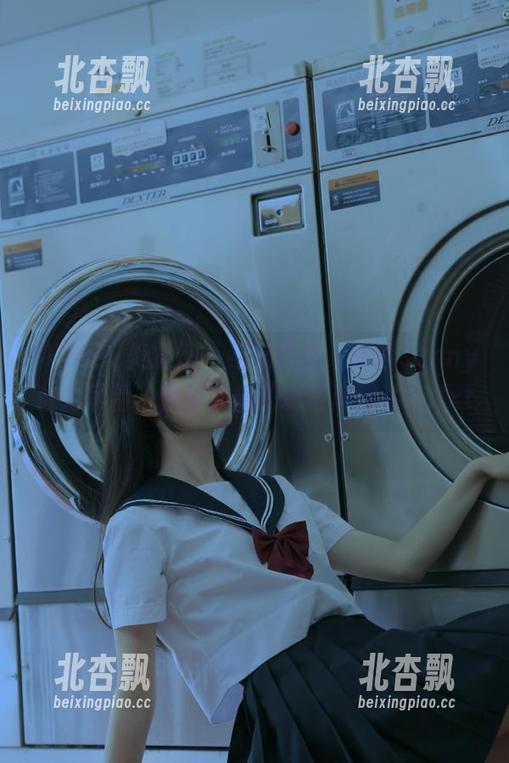 MyGirl美媛馆 - 红裙风情，晓茜sunny魅力尽显，快来下载精彩写真图片！.txt