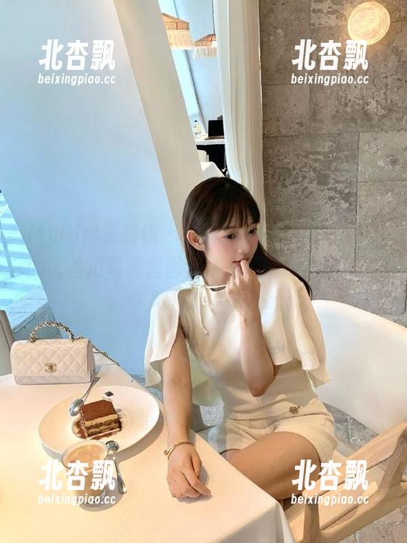 MyGirl美媛馆 - 王馨瑶yanni如梦似幻的比基尼写真套图，捕捉那一瞬间的美丽，令人心旷神怡。.txt