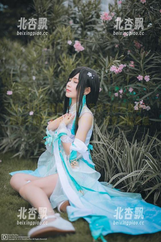 MyGirl美媛馆 - 街头艺术与优雅结合：糯美子的写真作品集下载，尽享剧情灵感.txt
