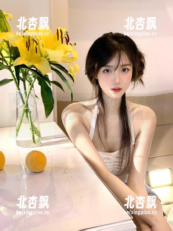 MyGirl美媛馆 - 赵小米Kitty泳衣写真集全新更新，带你领略精致身材的魅力.txt