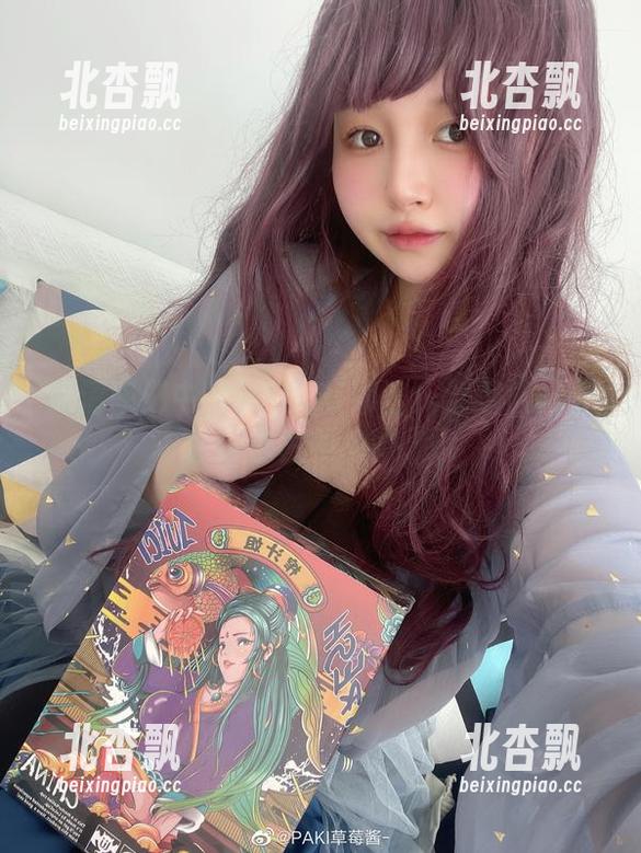PAKI草莓酱 高清图册中的PAKI草莓酱:靡烟旗袍带你走进古典韵味.txt