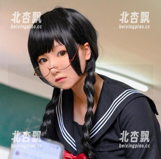 唯美重现：PAKI酱靡烟旗袍原图精选，充满东方韵味.txt