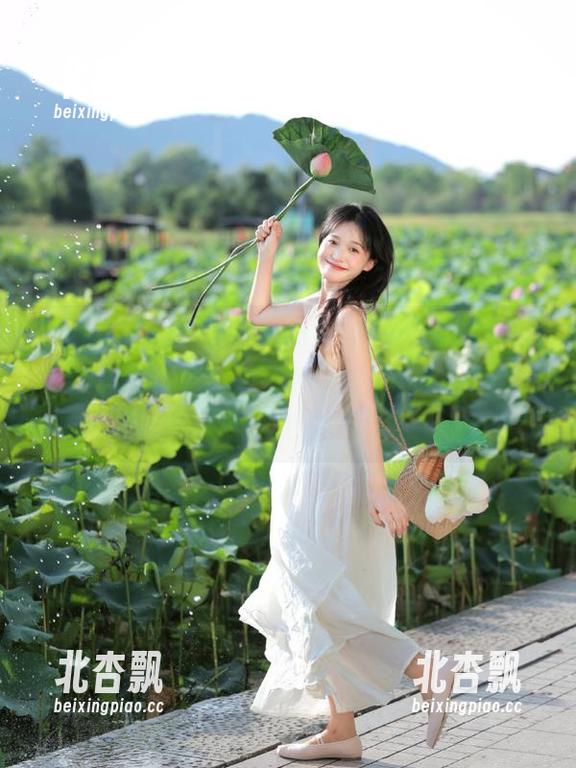 TGOD推女神 - 全新高清图包：王婉悠Queen居家写真，展示她生活中的静谧与美好.txt