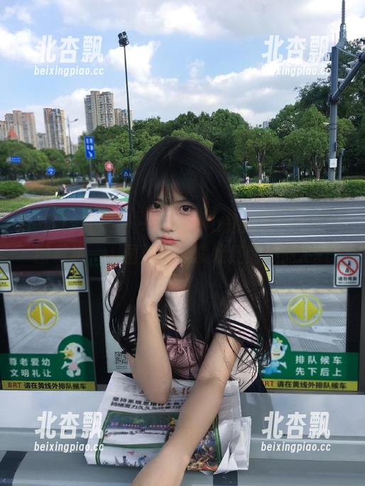 UGirls尤果网 - Angela楚楚蕾丝全新套图赏析，原图展现姹紫嫣红的美丽.txt