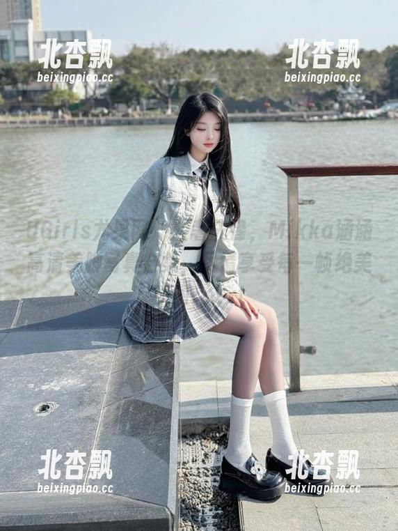 UGirls尤果网 - 轻奢先锋，Mikka涵涵高清美脚写真合集，尽情享受每一帧绝美瞬间。.txt