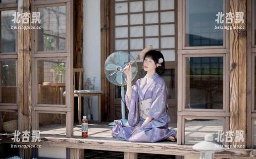 UGirls尤果网 - 穿越视觉极限，杜花花镂空系列在线写真合集让你一探究竟！.txt