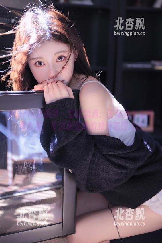 UGirls尤果网 - 壁纸精选：王幼贞女友写真合集，带你感受她的独特氛围.txt