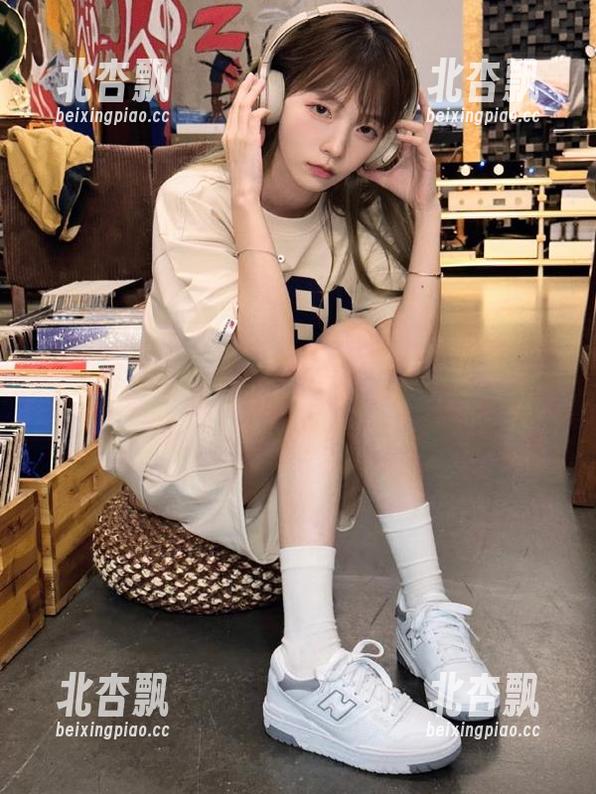 UGirls尤果网 - 温馨护士角色，韩乐优的写真作品集甜蜜分享.txt