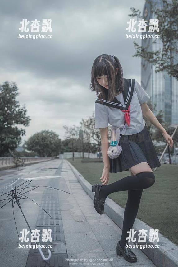 XIAOYU语画界 - 感受林星阑的独特视角：学妹图集，每一幅作品都是故事.txt