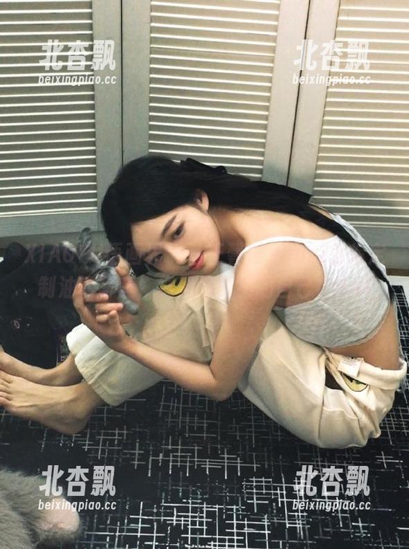 XIAOYU语画界 - 让王馨瑶yanni为你定制油亮写真，展现最真实的自己！.txt