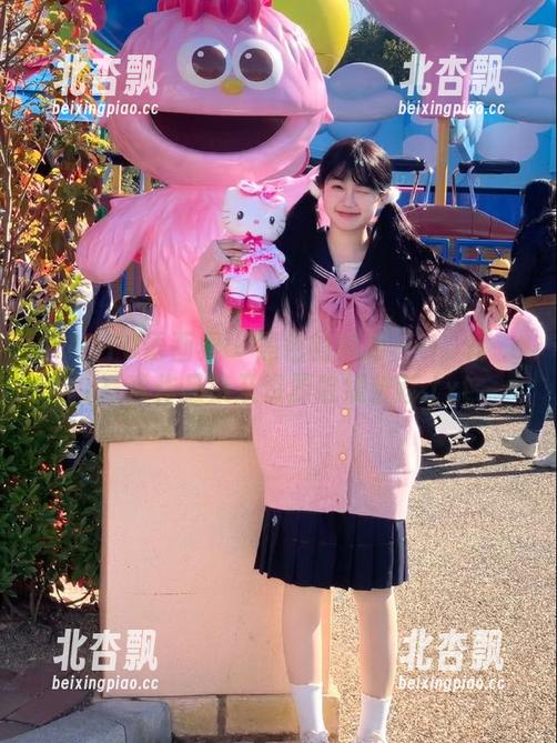 XIAOYU语画界 - 黑色的魅力——玥儿玥er写真作品集及资源院线推荐.txt
