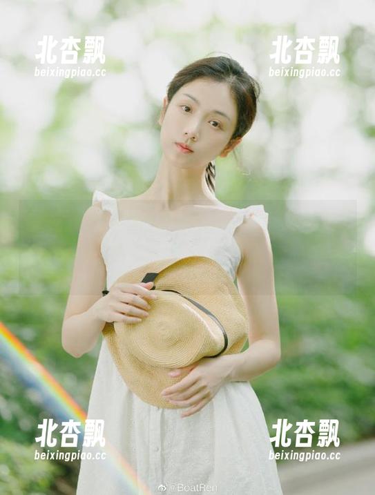 Xiuren秀人网 - 细品于大小姐AYU瑜伽之美，原图和图集带给你身心的双重享受.txt