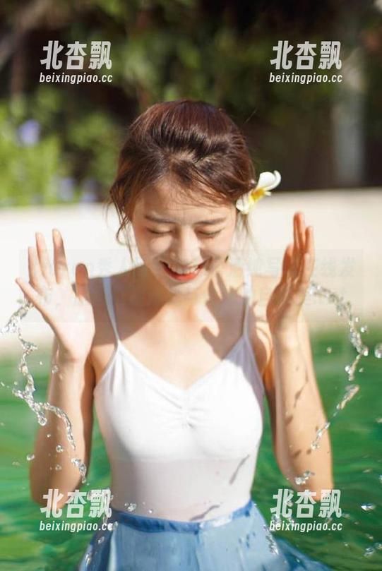 Xiuren秀人网 - 安沛蕾清纯写真在线发布，原图捕捉她无与伦比的自然美.txt
