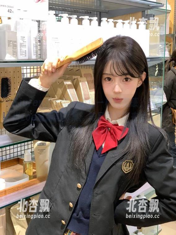 Xiuren秀人网 - 不拘一格的美感，戴允祺zoe最新写真集：美足摄影带来的无尽想象！.txt