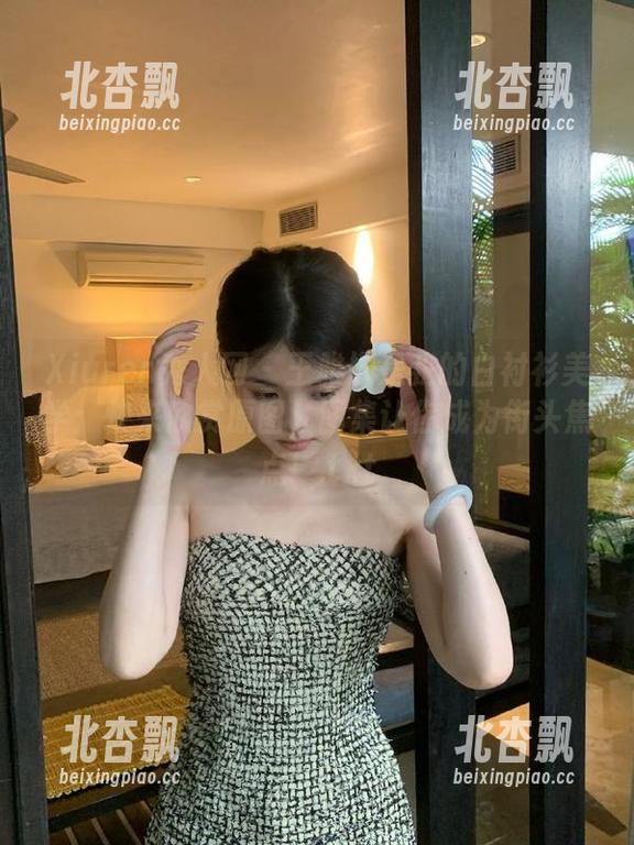Xiuren秀人网-王雅姗是我 Xiuren秀人网 - 王雅姗是我的白衬衫美学:快来欣赏原图,图集让你成为街头焦点!.txt