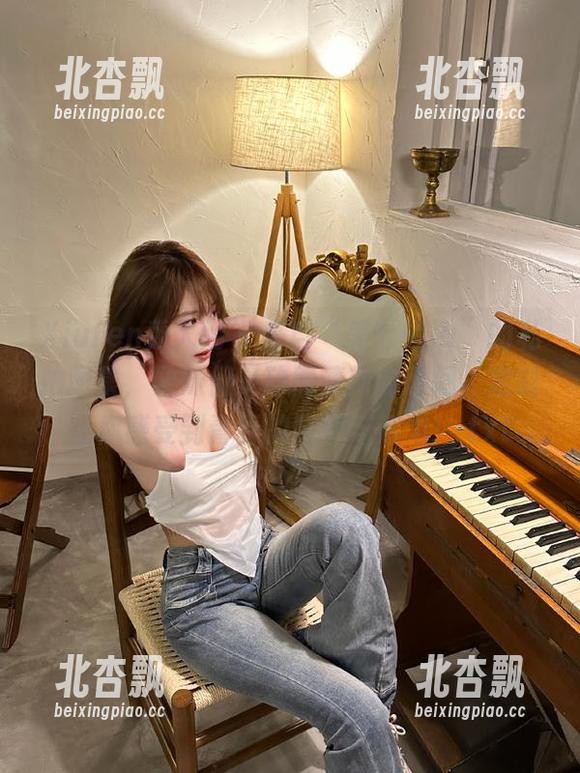 Xiuren秀人网-美七Mia Xiuren秀人网 - 来自“美七Mia”的私拍图集,学妹们灵动而清新的瞬间,定能让你感受到青春的脉动与活力!.txt