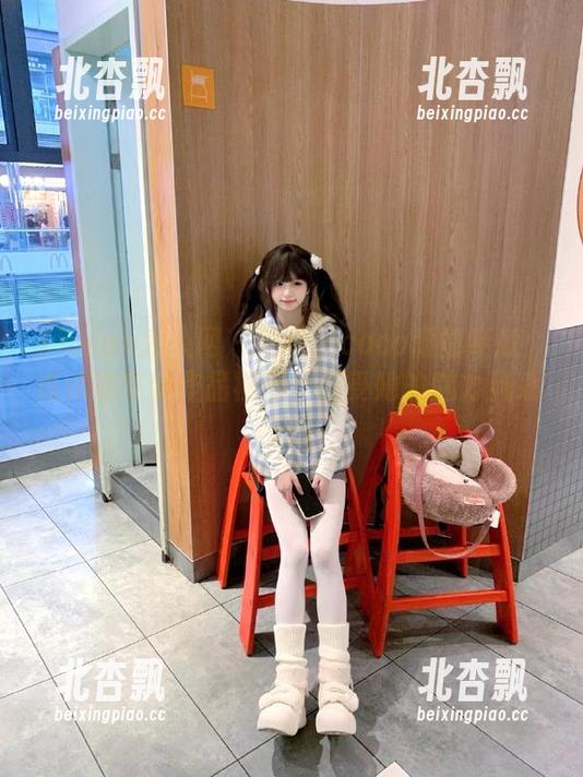 Xiuren秀人网 - 赵惟依coco倾情奉献：连体衣专辑作品福利，感受她的魅力风采.txt