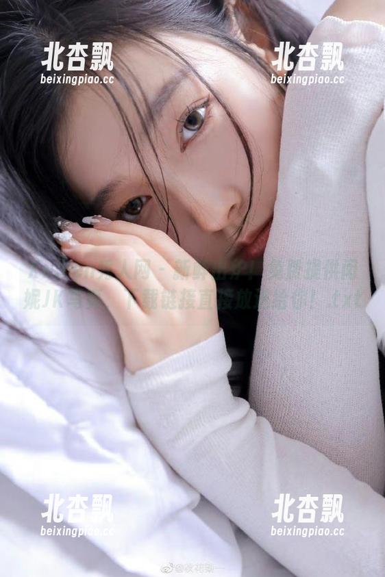 Xiuren秀人网 - 新鲜出炉！免费提供闵妮JK写真，下载链接直接放送给你！.txt