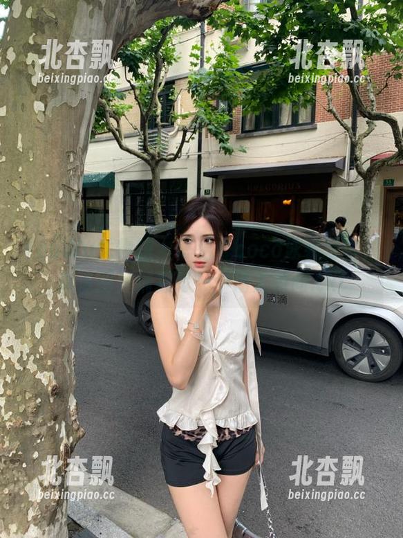 YouWu尤物馆 - 陈怡曼coco泳装写真，高清图片捕捉每一个动人瞬间.txt