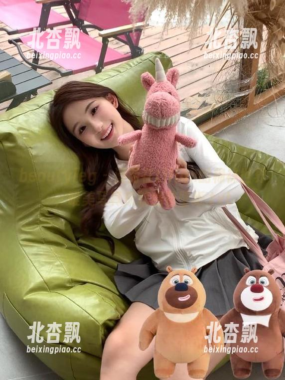 beautyleg-Lilian beautyleg - 漫游在Lilian的棉袜世界,唯美写真成就绝佳壁纸.txt