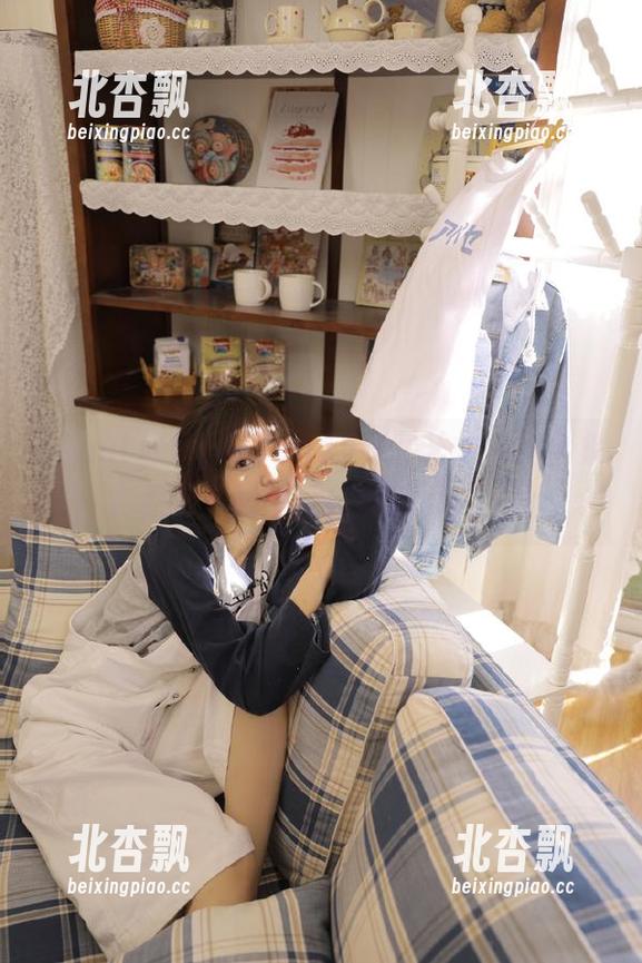 beautyleg - Sandy裸足艺术写真全集，点击下载感受自然魅力！.txt