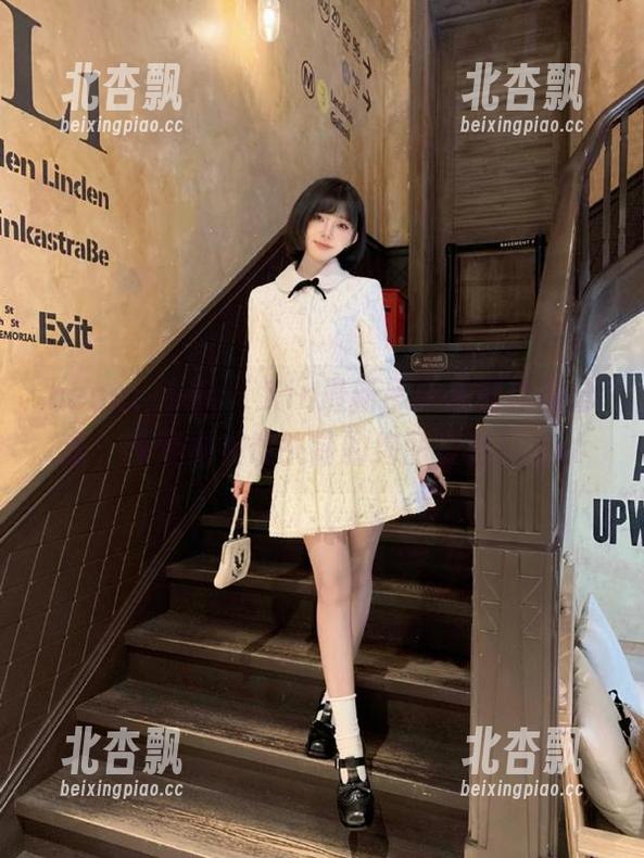 beautyleg - Xin最新吊带系列作品分享，探索她在镜头前的绚丽姿态！.txt