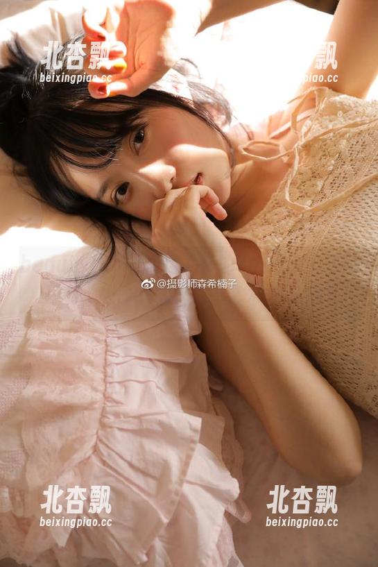 beautyleg - 高清品质的YuHsuan黑色写真，随时下载，尽享艺术之美.txt