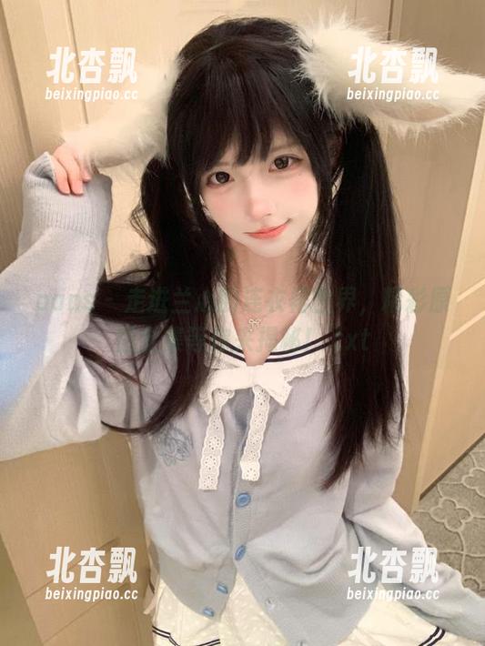 pans - 走进兰心的连衣裙世界，精彩原图全集等你来揭秘！.txt