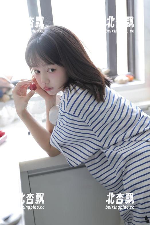 pans-果汁 pans - 探索果汁兔女郎魅惑世界:超美图集点亮你的视觉,惊艳你的心灵.txt