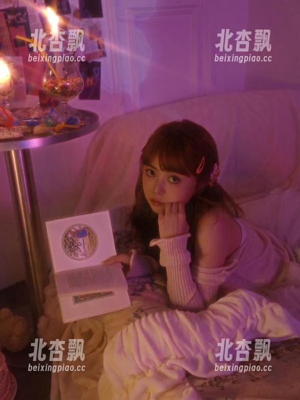 pans - 蕾蕾少女写真图包：尽情欣赏这份青春的合集，感受纯净的美感.txt