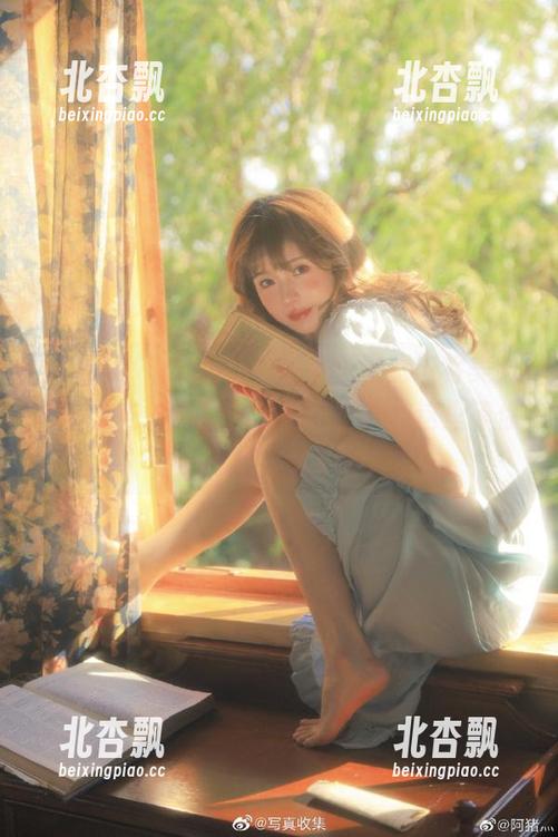 pans - 锐锐全新写真更新展览：将美脚的魅力与时尚的艺术融汇，尽在这里等你欣赏。.txt