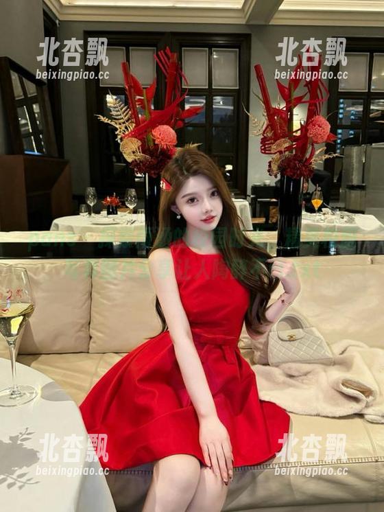 pans - 探索雨涵的校园时光，精美校服写真图片分享让人陶醉不已.txt