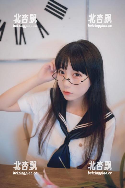 免费下载！usejan蓝蓝小羊的独家写真合集，尽享唯美时光！.txt